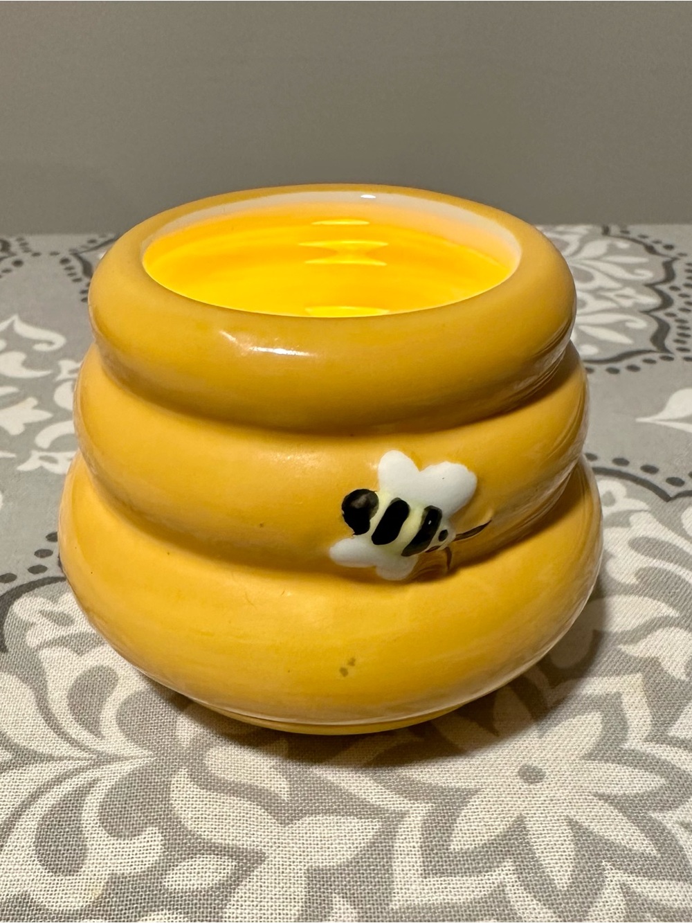 Yankee Candle Yellow Bee Hive Ceramic Candle Holder - With Tea Light